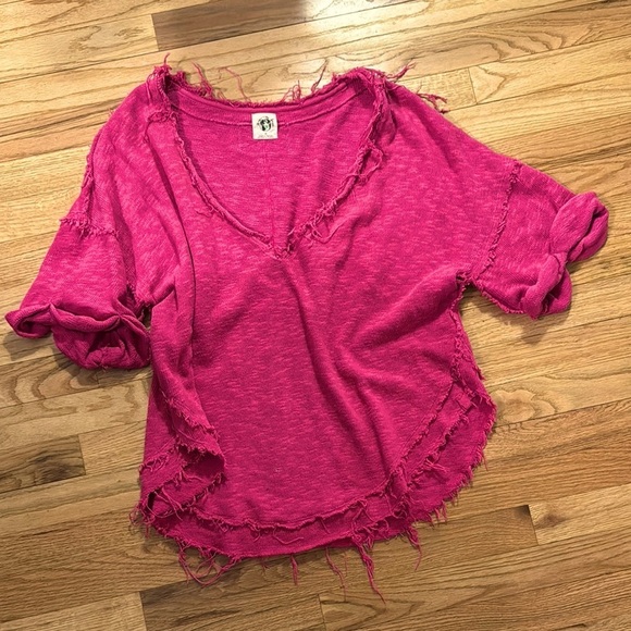 Free people boho fuchsia v- neck tee medium - Picture 2 of 12